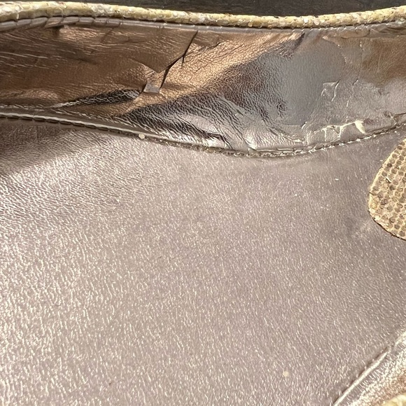 Steve Madden Women’s Gold P-Heaven Round Toe Flats - Picture 5 of 8